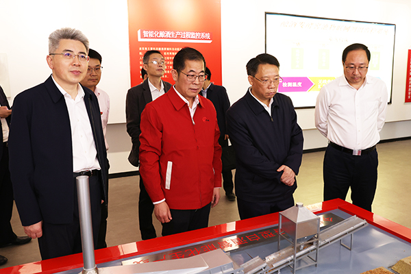 2023年10月17日，江蘇省委常委、政法委書記劉建洋調(diào)研今世緣